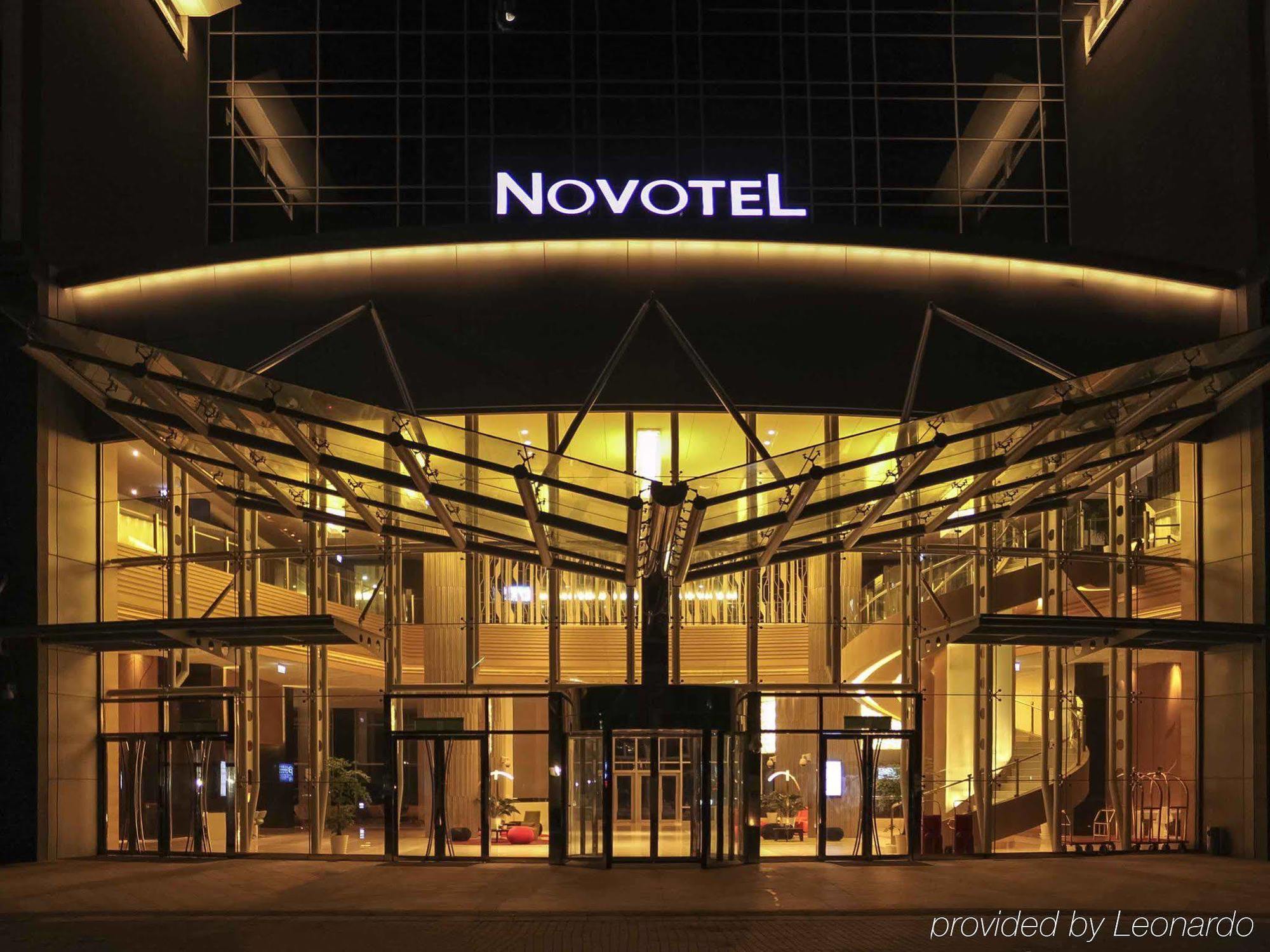 노보텔 타이베이 타오위안 인터내셔널 에어포트 외부 사진 Novotel Hotel, Kuala Lumpur